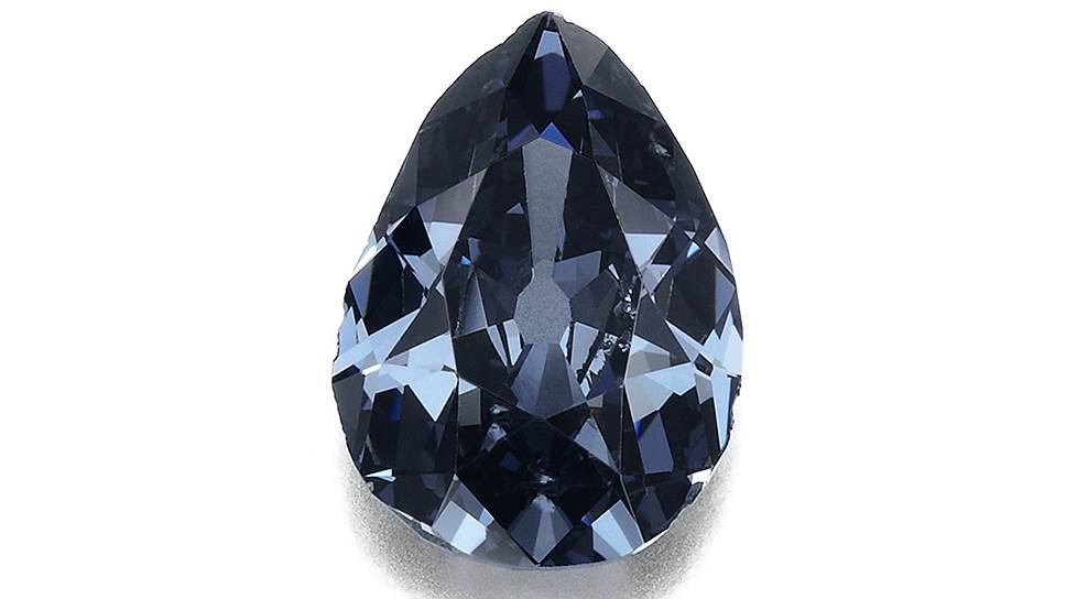 Lot 377. Исторический бриллиант Blue Farnese цвета Fancy Dark Grey-Blue 6,16 карата. Эстимейт 3,5-5 млн CHF