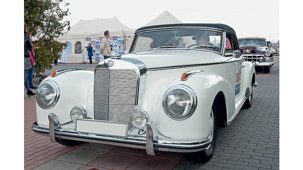 Mercedes 300 S 1953 года 