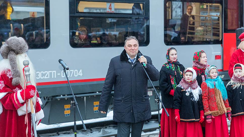 По словам Дмитрия Пегова, заместителя генерального директора РЖД, курирующего пассажирские перевозки, рост перевозок «Ласточками» в пригородном сообщении составил 31% только за прошлый год