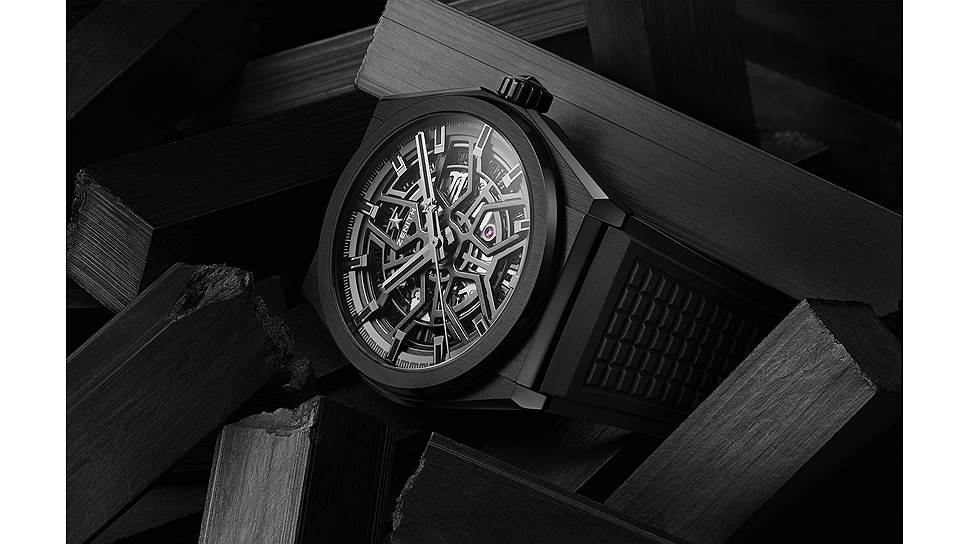 Defy Classic Black Ceramic, черная керамика, 41 мм, скелетонированный мануфактурный механизм Elite с автоматическим подзаводом и запасом хода 48 часов. Часовые отметки с родиевым напылением и покрытием Super-LumiNova SLN C1. Ремешок из каучука или из кожи аллигатора с подкладкой из каучука