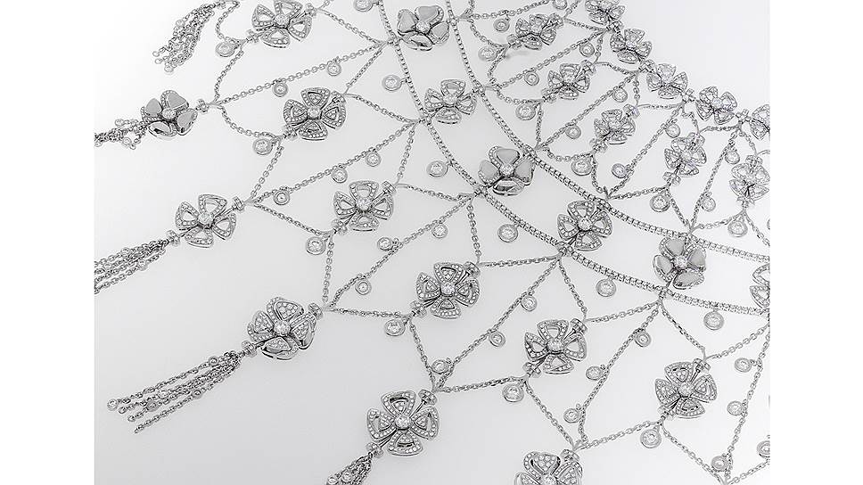 Колье-пончо Fiorever, haute joaillerie, белое золото, бриллианты (общий вес бриллиантов — 56,13 карата) 