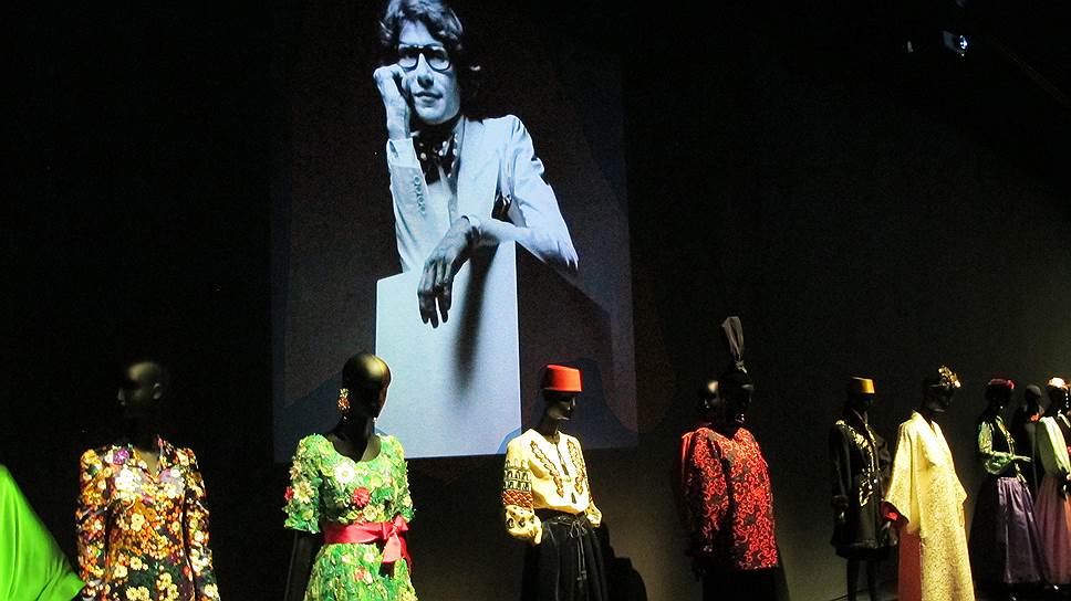 Фрагмент экспозиции музея Ива Сен-Лорана