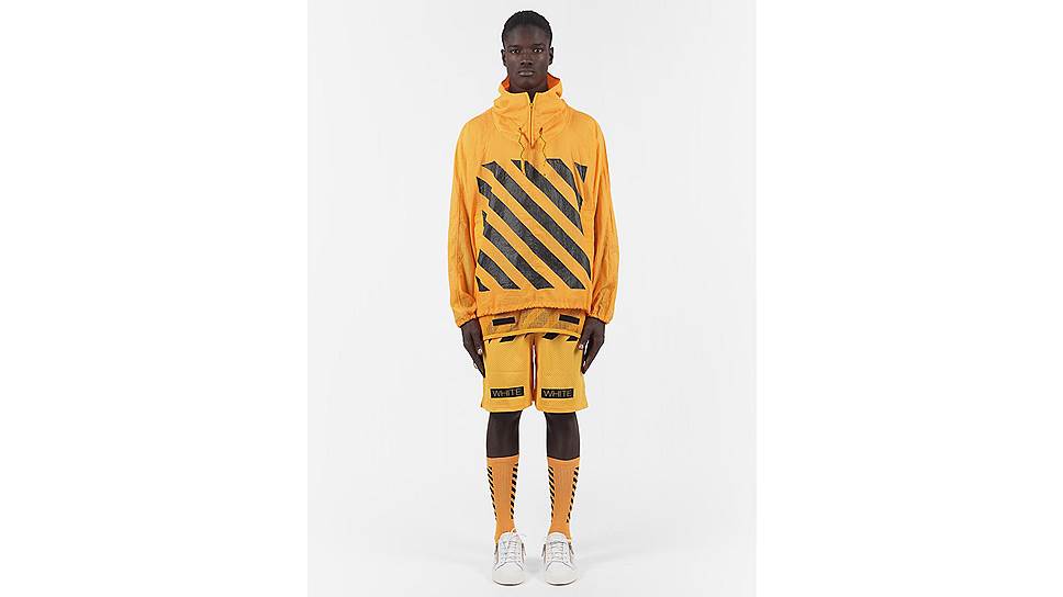 Спортивная одежда Off-White.  Коллекция продается в новом пространстве ON_TSUM в ЦУМе, где представлено больше 60 hype-брендов, многие из них — на эксклюзивных правах