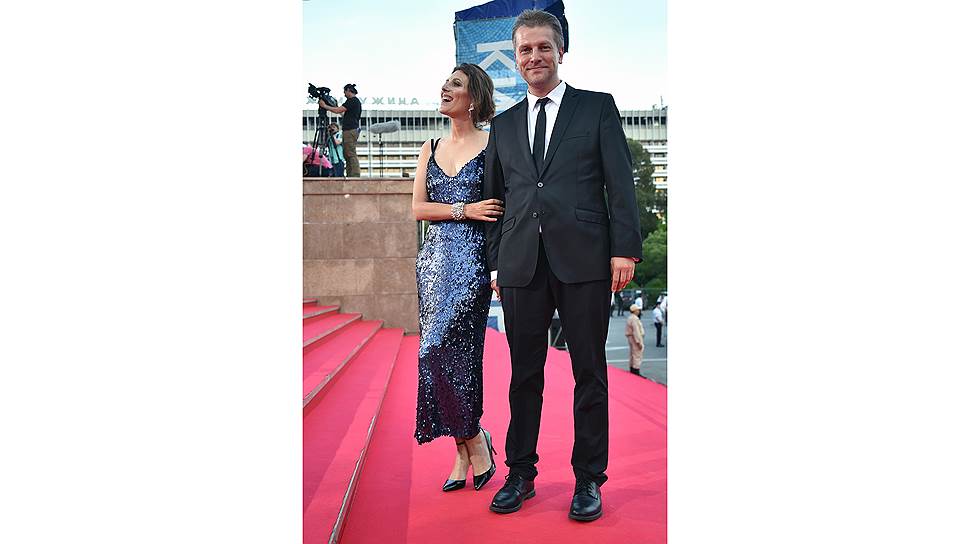 В 2013 году фильм «Интимные места» получил приз «За лучший дебют» и диплом Гильдии киноведов и кинокритиков 