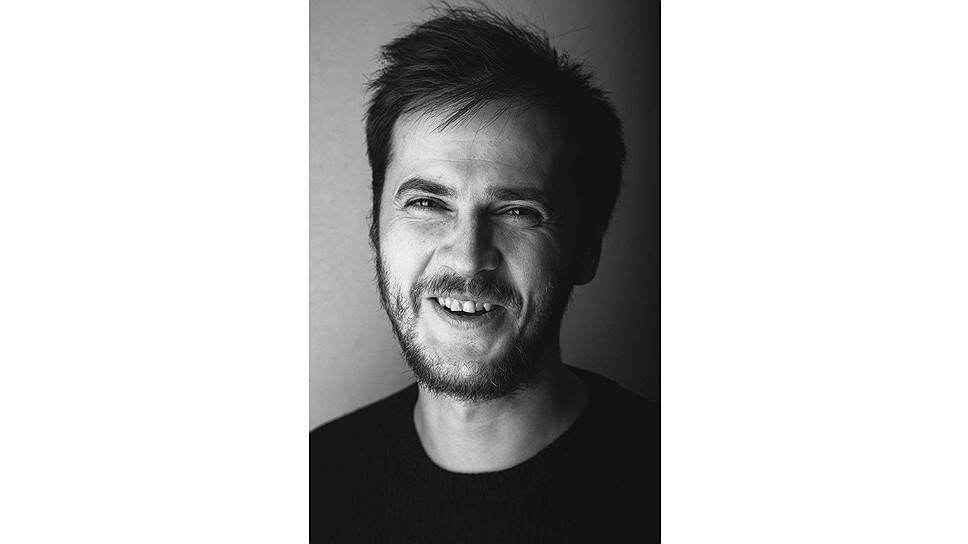 Художник Сергей Комаров