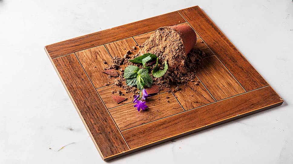 Блюдо ресторана «КоКоКо» «Мамин любимый цветок»