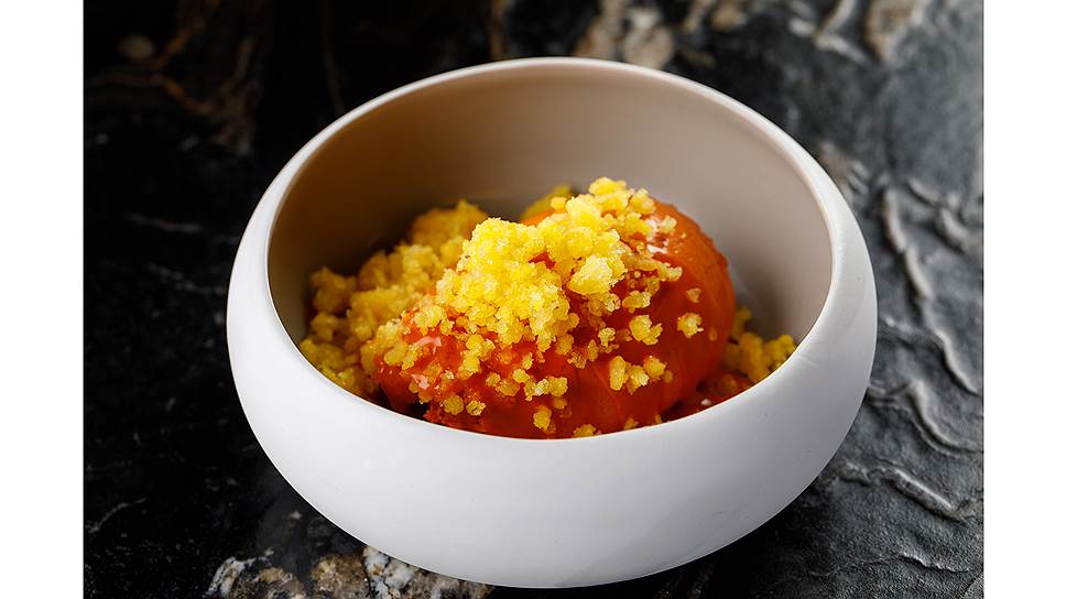 Блюдо в ресторане «Тартарбар» в Санкт-Петербурге