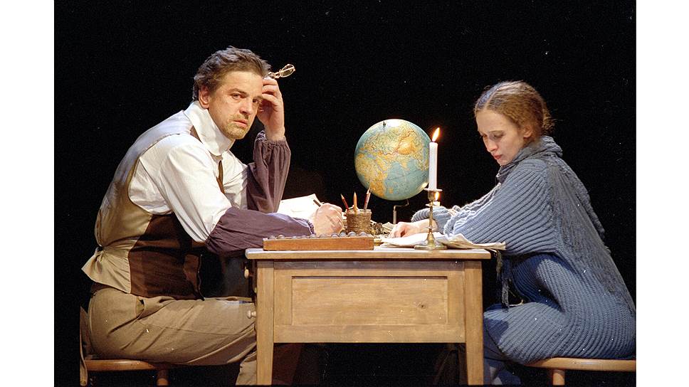 Сцена из спектакля «Дядя Ваня» в Малом драматическом театре — Театре Европы. Постановка Льва Додина