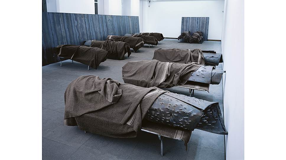 Яннис Кунеллис, «Без названия», 2000 год