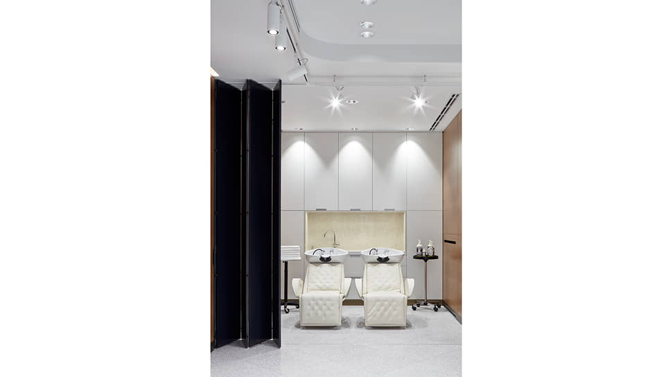 Cалон красоты и выставочное пространство Still Beauty Space