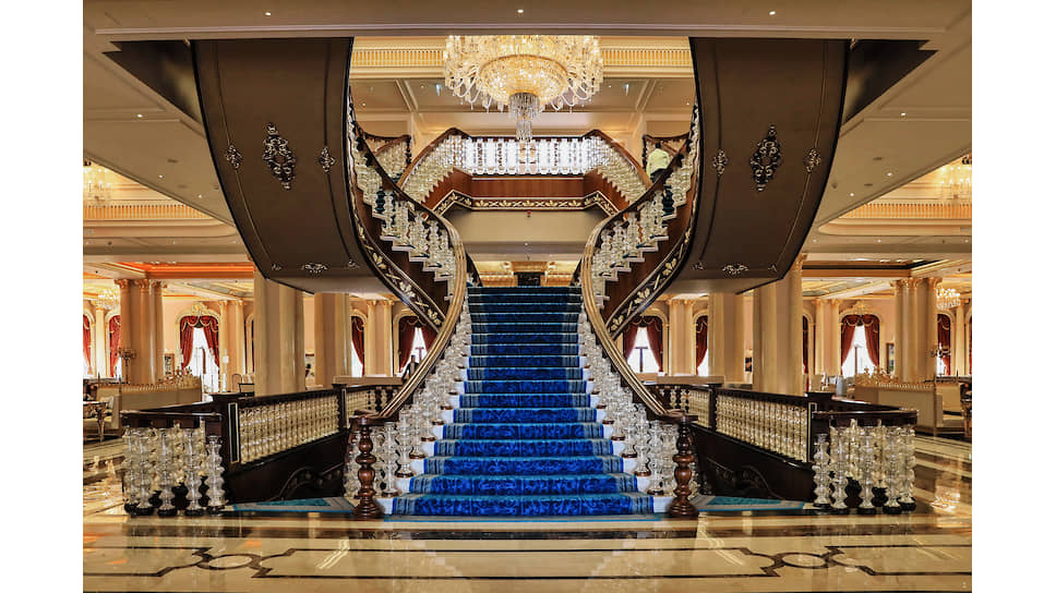 В отеле Titanic Mardan Palace