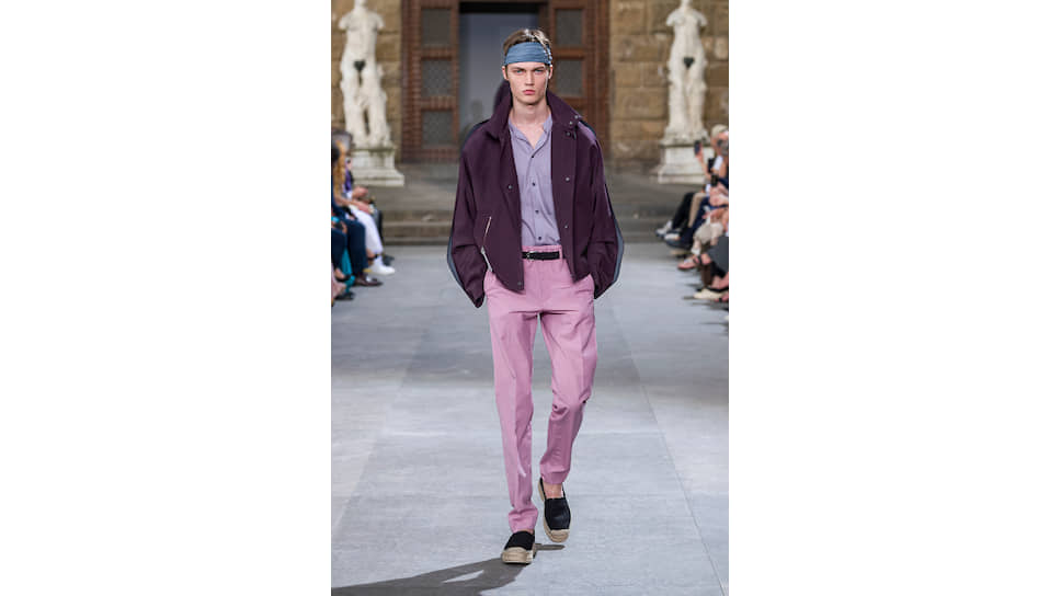 Модели на показе коллекции Salvatore Ferragamo сезона «весна—лето 2020»
