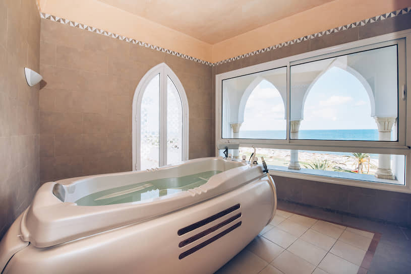 Гидромассажная ванна в спа-центре Iberostar Selection Kantaoui Bay 