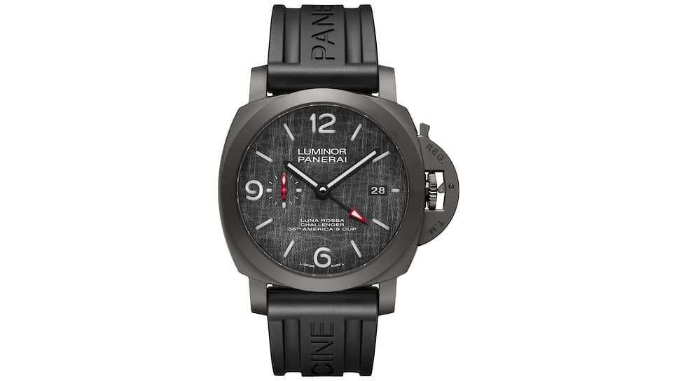 Panerai, часы Luminor Luna Rossa, 44 мм, титан, механизм с автоматическим подзаводом, запас хода 3 дня, водонепроницаемость 300 м