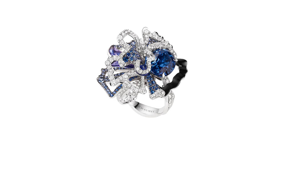 Кольцо Exquises, Chaumet, белое золото, сапфиры, танзаниты, оникс, бриллианты