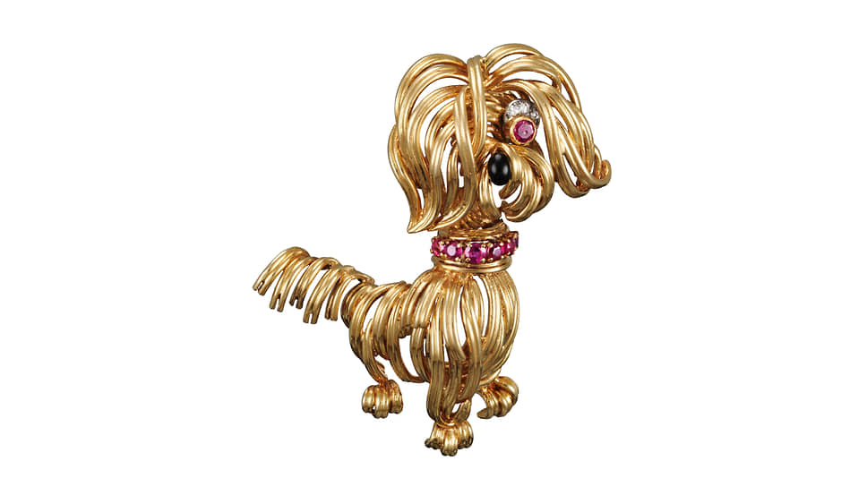 Брошь Baby Dog, желтое золото, платина, эмаль, рубины, бриллианты, 1961 год 