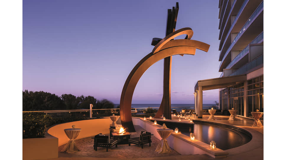 Терраса ресторана The Ritz-Carlton Bal Harbour