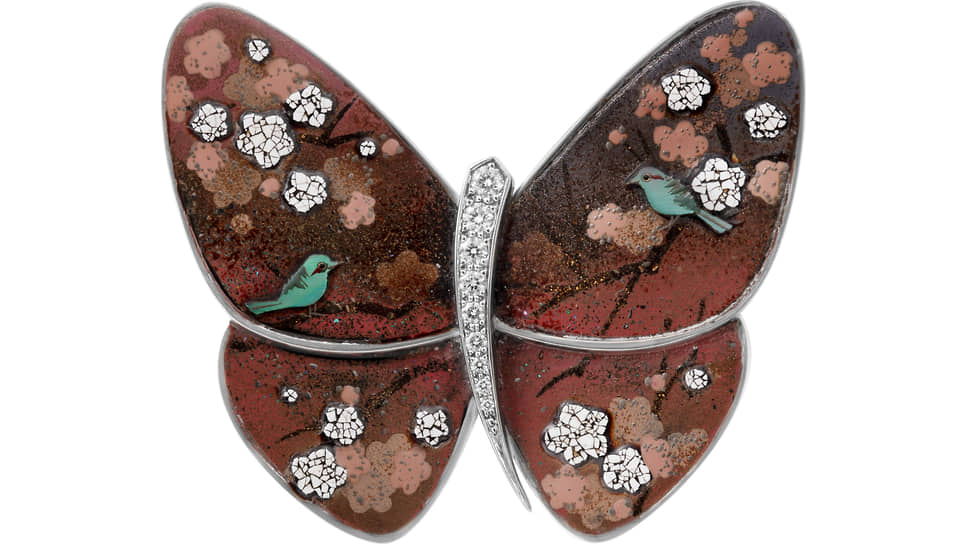 Брошь Van Cleef & Arpels Ume and Uguisu Z lacquered Butterfly, белое золото, эмаль, серый перламутр, бриллианты 