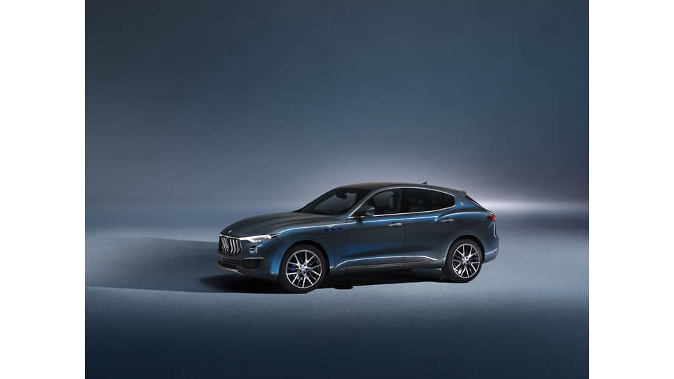 Электровнедорожник Maserati Levante Gt Hybrid 