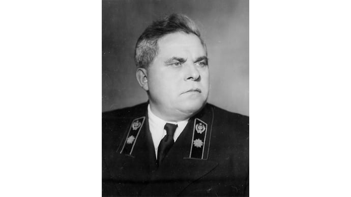 Война и мир Арсения Зверева