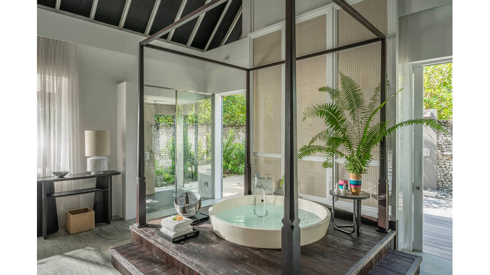 Курорт Four Seasons Resort Maldives at Landaa Giraavaru 