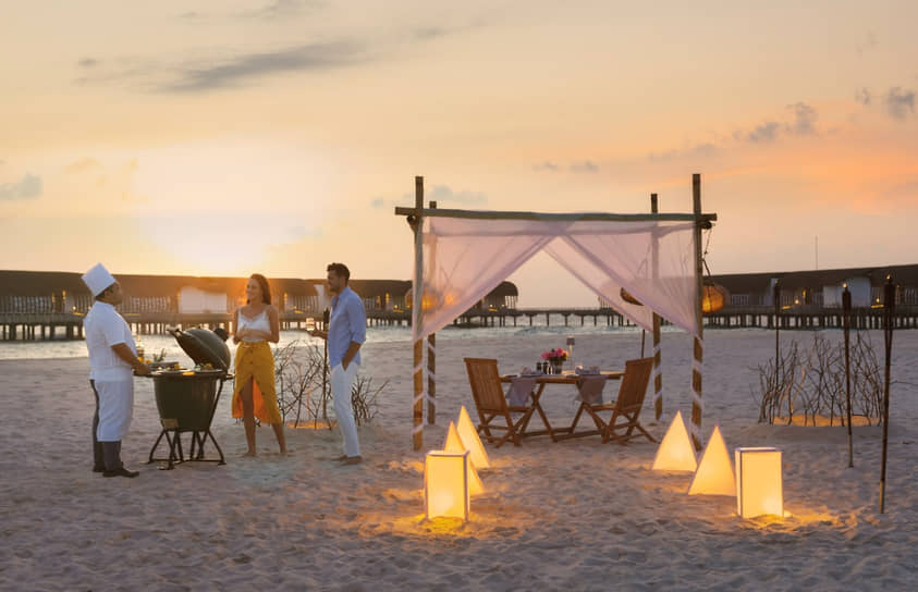 Гости курорта The Westin Maldives Miriandhoo Resort 