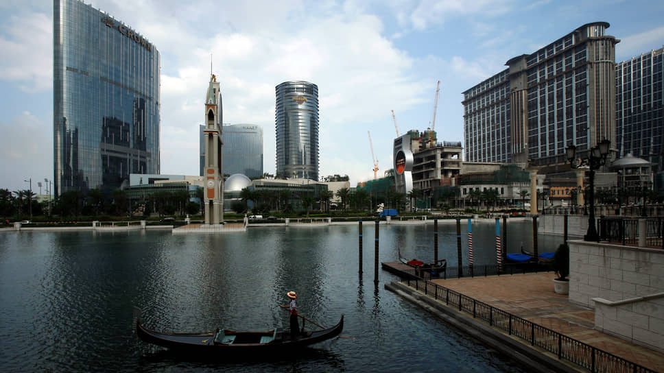 Гондольер у казино The Venetian Macao 