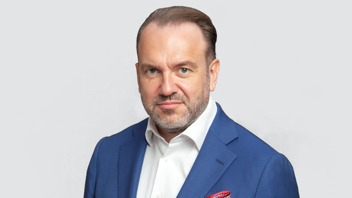 «Лояльность каждого клиента сегодня банкам нужно зарабатывать, и делать это постоянно»