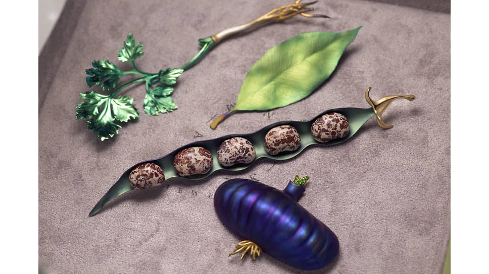 Броши «Кинза», «Листик», «Фасоль», «Лук», Markin Fine Jewellery, титан, золото, демантоиды и яшма 