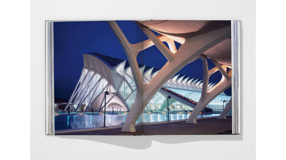 Альбом с футуристичными проектами Сантьяго Калатравы — Calatrava. Complete Works 1979 — Today (Philip Jodidio, Taschen, 2024)
