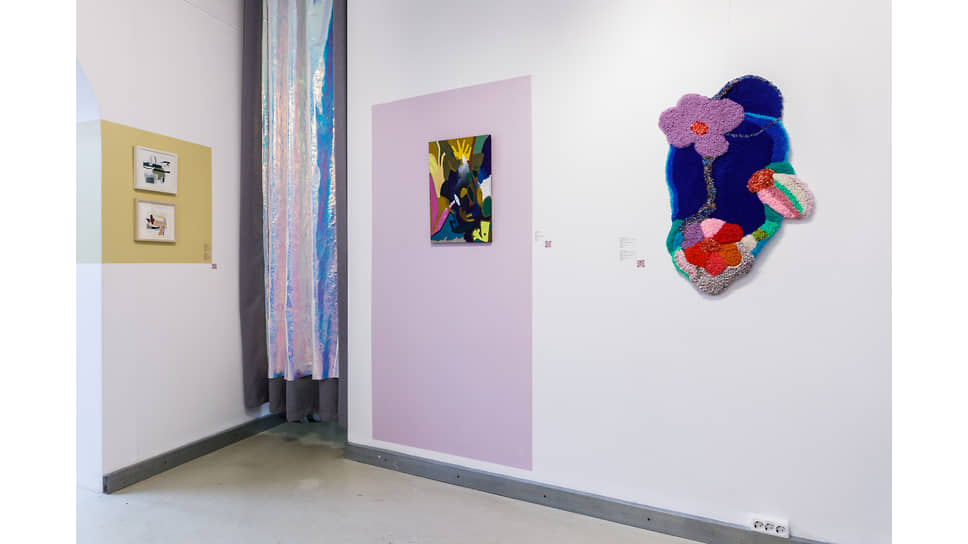Экспозиция Екатерины Нечаевой и Натальи Зенченко в Art & Brut Gallery, оттенки «Золотой луч», «Бирюза», автор Анна Пронская 