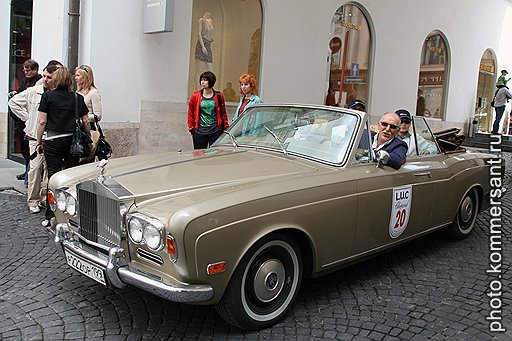 Глава департамента имущества Москвы Владимир Силкин на старте L.U.C. Chopard Classic Rally 