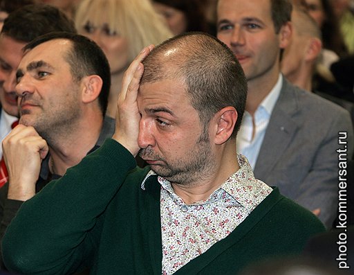 Главный редактор СТС Алексей Казаков на «Пионерских чтениях» в книжном магазине «Республика»