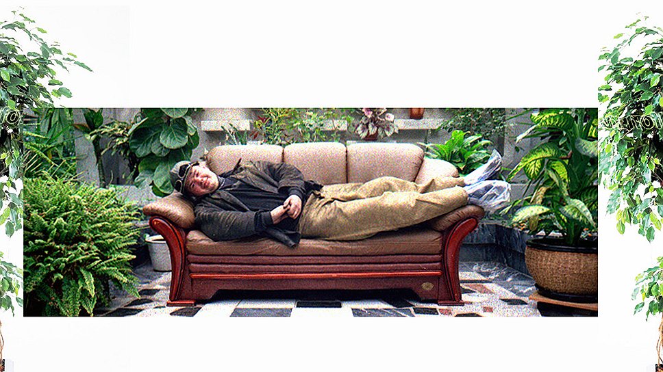 Сергей Братков. "Рабочий в заводском ботаническом саду", 2005 год 