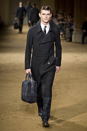 Женская коллекция Corneliani «Осень Зима 2014/15»