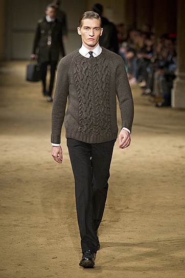 Женская коллекция Corneliani «Осень Зима 2014/15»