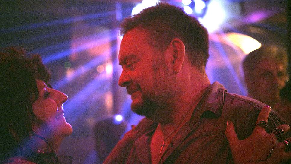 «Party Girl», режиссер Мари Амашукели, Клер Бюргер и Сэмюэл Тейс 