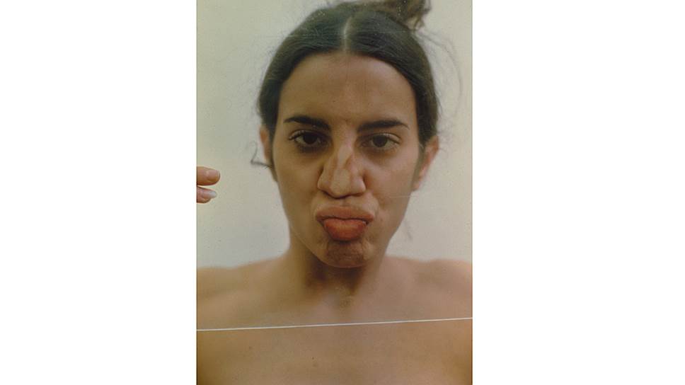 Ана Мендиета. «Без названия (Отпечатки стекла на теле)», 1972 год 
