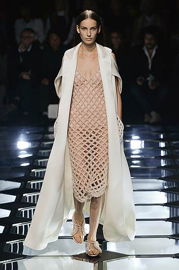 Женская коллекця Balenciaga «весна-лето 2015»