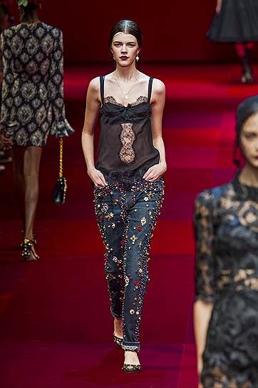 Женская коллекция Dolce & Gabbana «весна-лето 2015»