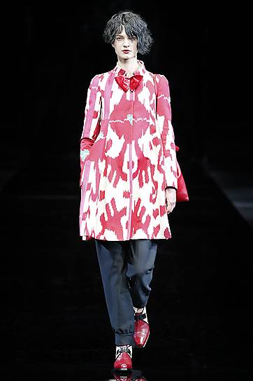 Женская коллекця Emporio Armani «осень-зима 2015/2016»