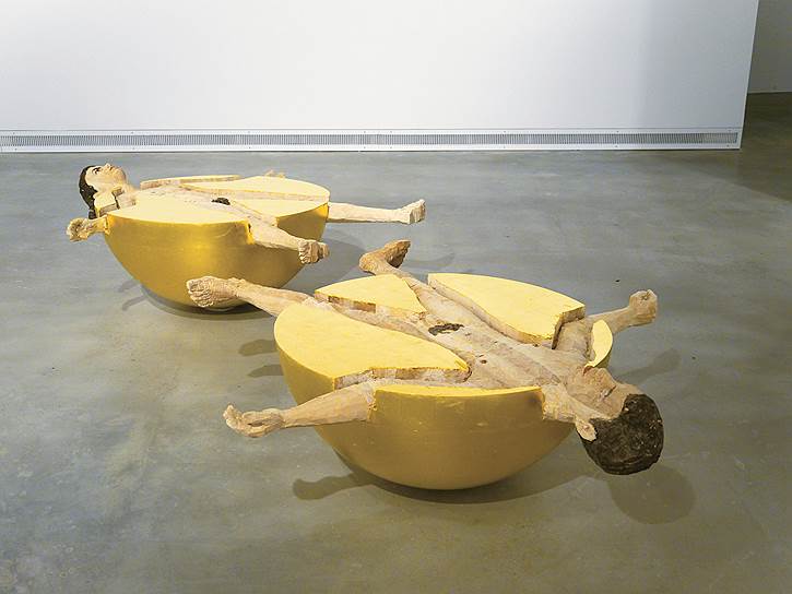 «Сферические люди (Женщина и мужчина)», 2012 год