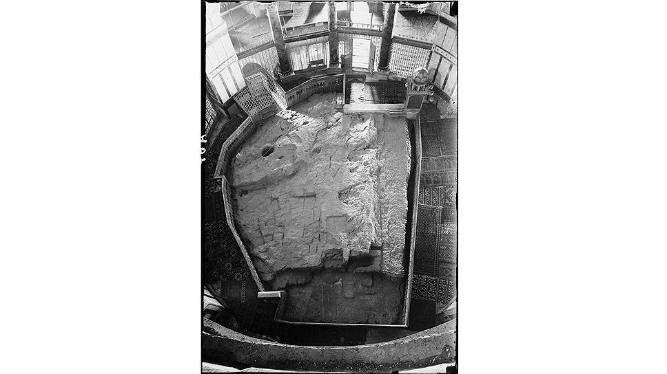 Камень основания на Храмовой горе в Иерусалиме