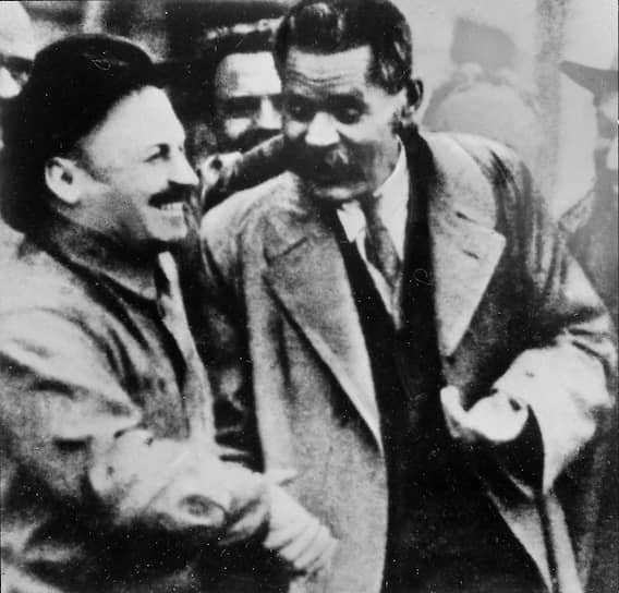 Николай Бухарин и Максим Горький, 1930