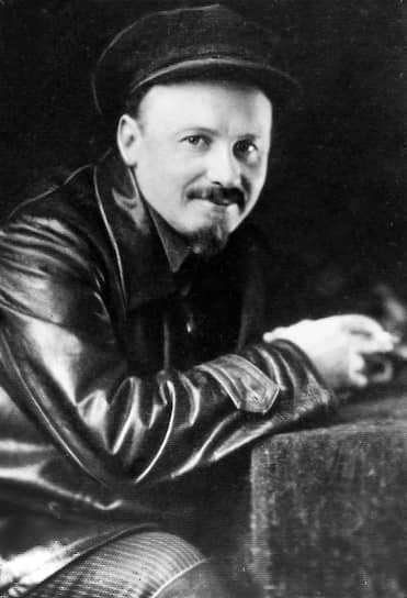 Николай Бухарин, 1927