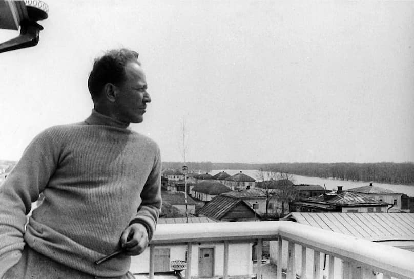 Михаил Шолохов, 1930