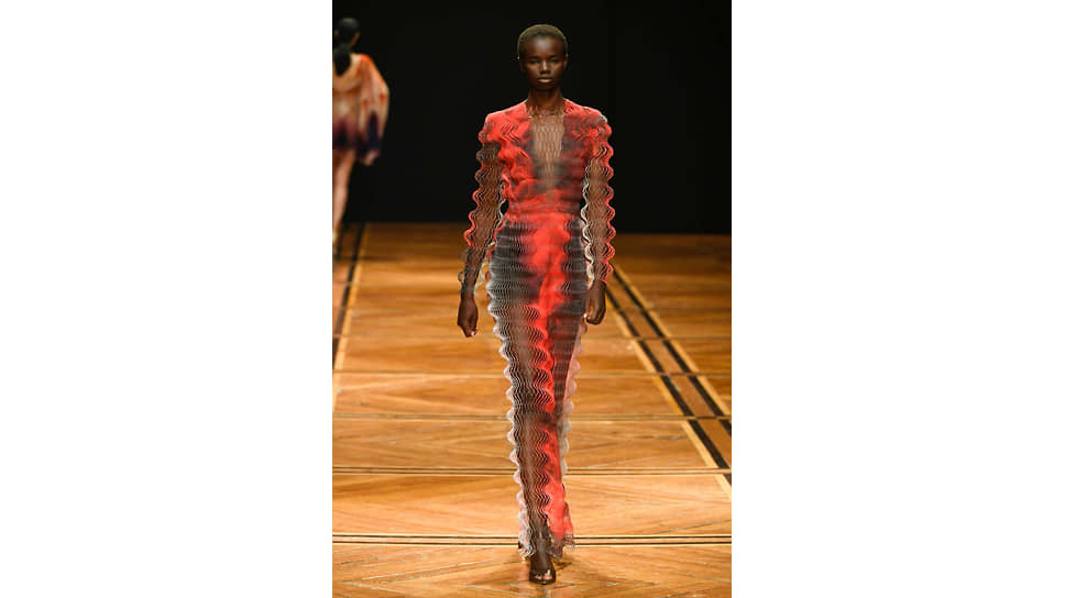 Galactic Glitch dress из коллекции «Shift Souls», 2019