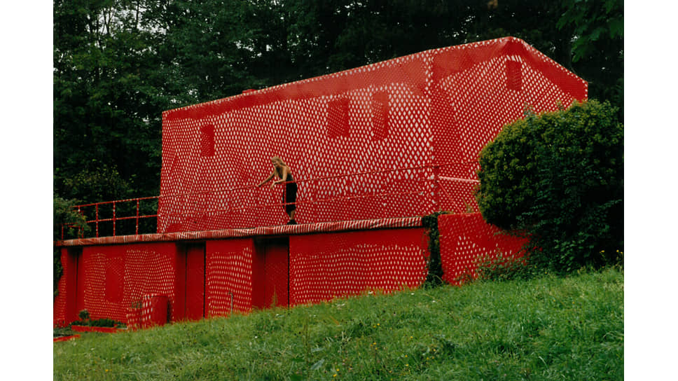 «Проект Вилла Бернаскони» (Женева, парк Ланси), 2004–2005. Выставка «Александр Константинов. Дом из воздуха и линий» в ГЭС-2