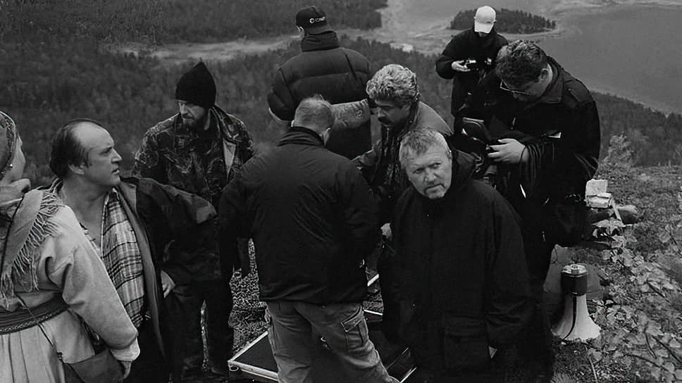 Александр Рогожкин на съемках фильма «Кукушка», 2002