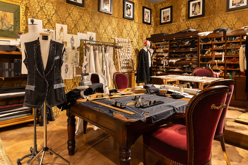 Выставка «От сердца к руке: Dolce & Gabbana», Гран-Пале, Париж, Франция
